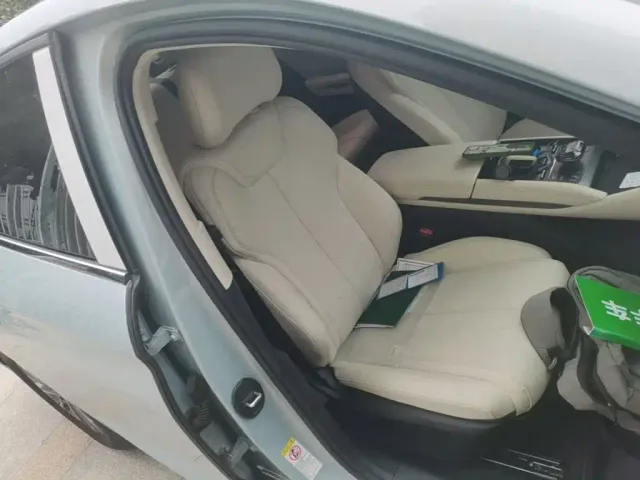 BYD Qin L — Фото автомобиля 24