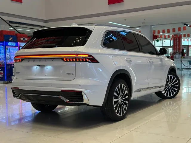 Geely Xingyue L — Фото автомобиля 5