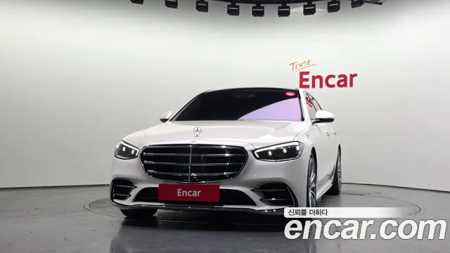 Mercedes-Benz S-Class — Фото автомобиля 3