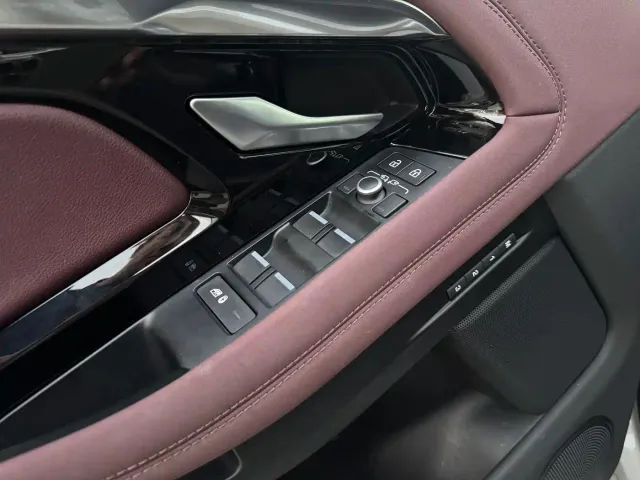 Land Rover Range Rover Evoque — Фото автомобиля 3