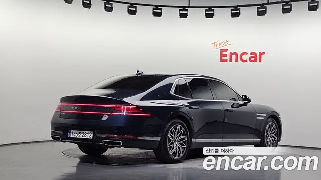 Фотография автомобиля — Genesis G90 RS4