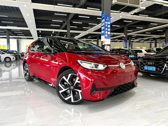 Volkswagen ID.3 — Фото автомобиля 3