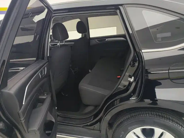 Haval M6 — Фото автомобиля 11
