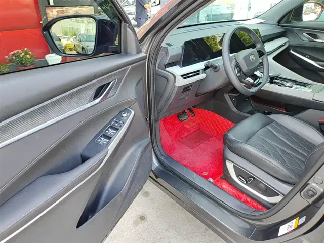 Changan CS75 Plus — Фото автомобиля 15