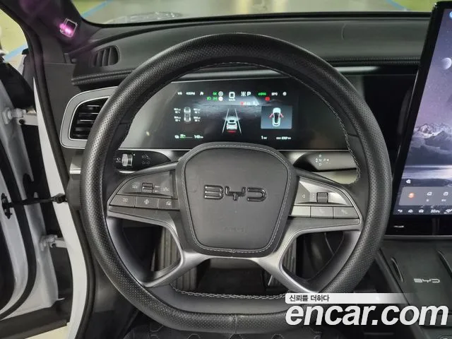BYD Sealion 7 — Фото автомобиля 8