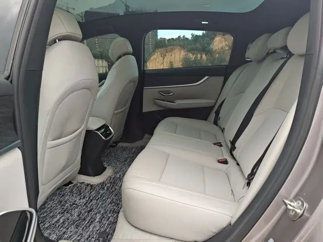 Changan Qiyuan A07 — Фото автомобиля 6