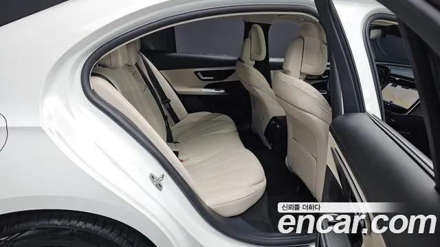 Mercedes-Benz E-Class W214 — Фото автомобиля 10