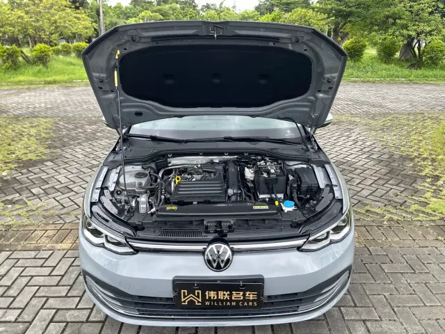 Volkswagen Golf — Фото автомобиля 20