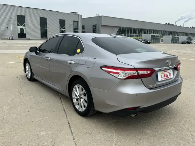 Toyota Camry — Фото автомобиля 9