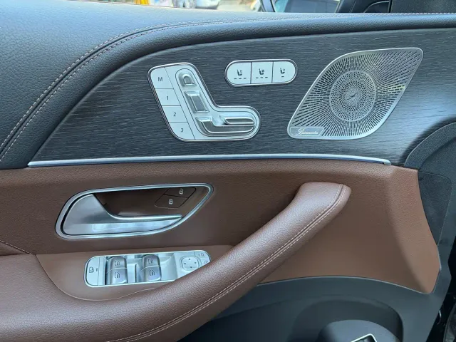 Mercedes-Benz GLS-Class — Фото автомобиля 12