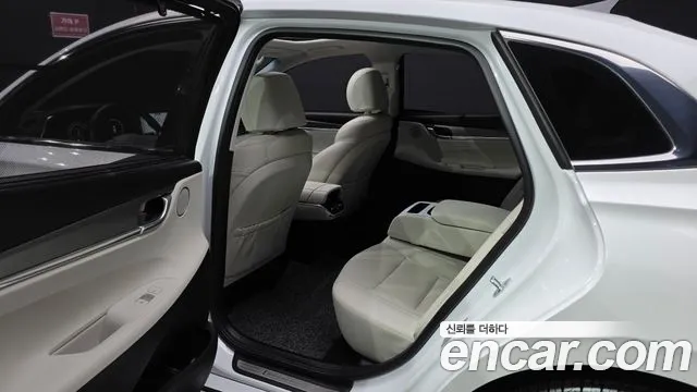 Hyundai Grandeur New — Фото автомобиля 16