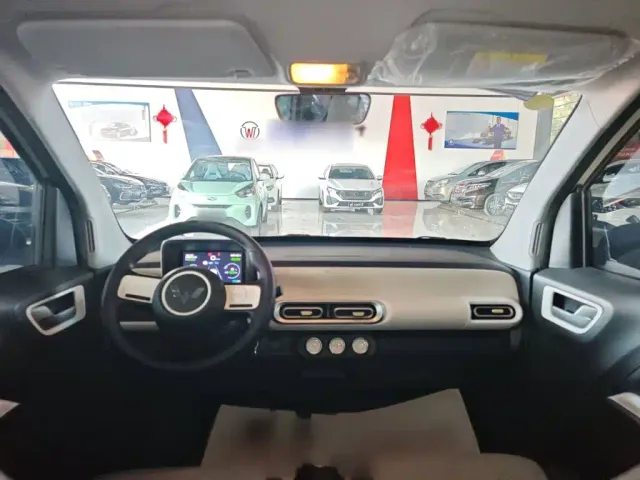 Wuling Hongguang Mini EV — Фото автомобиля 9