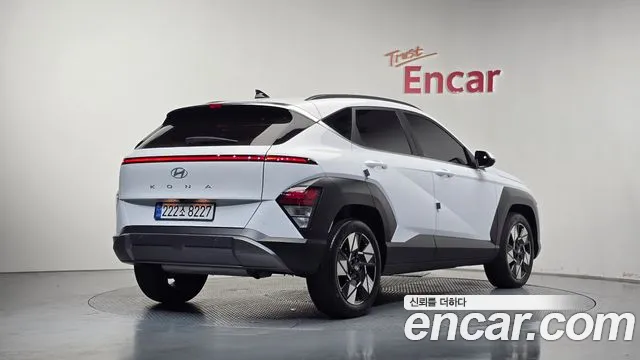 Hyundai Kona — Фото автомобиля 2