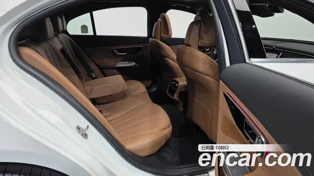 Mercedes-Benz E-Class W214 — Фото автомобиля 18
