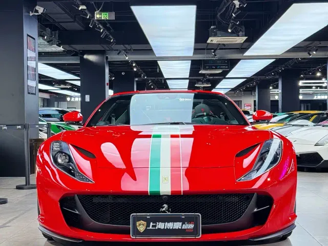 Ferrari 812 — Фото автомобиля 4