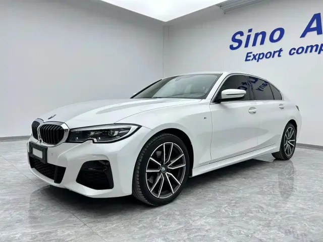 Фотография автомобиля — BMW 3 Series