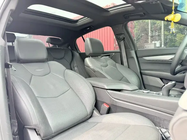 Cadillac CT5 — Фото автомобиля 17