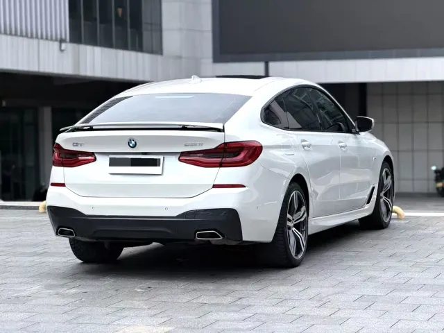 BMW 6 Series Gran Turismo — Фото автомобиля 10