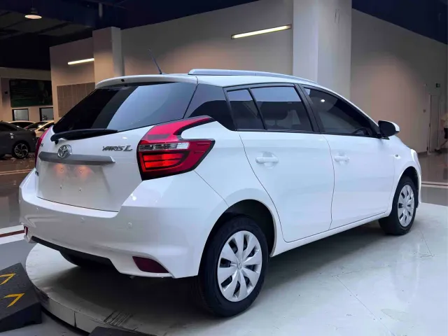 Toyota YARiS L Zhi Xuan 2022 1.5L CVT Leading PLUS Edition — Фото автомобиля 6