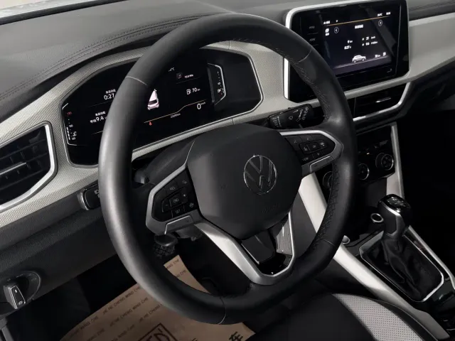 Volkswagen T-Roc — Фото автомобиля 9