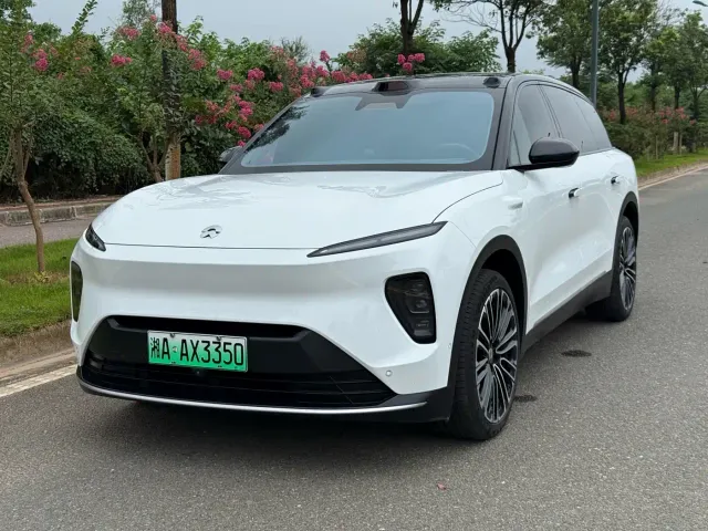 Фотография автомобиля — Nio ES8