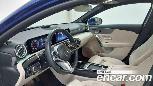 Mercedes-Benz A-Class W177 — Фото автомобиля 14