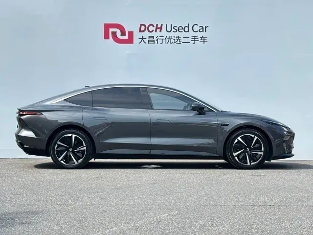 Roewe Rising Auto F7 — Фото автомобиля 3