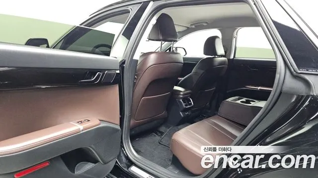 Hyundai Grandeur GN7 — Фото автомобиля 16