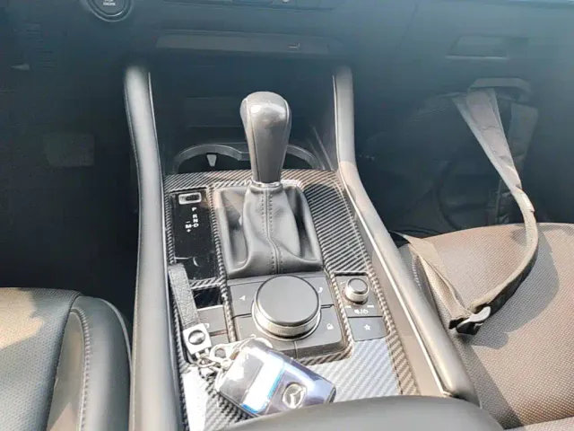 Mazda Axela — Фото автомобиля 13