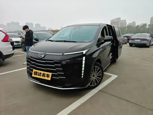 Фотография автомобиля — GAC Trumpchi E8
