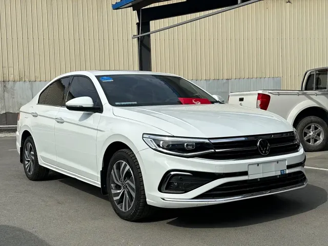 Volkswagen Bora — Фото автомобиля 3