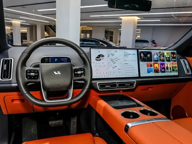 Li Auto L9 — Фото автомобиля 28