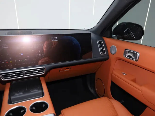 Li Auto L9 — Фото автомобиля 14