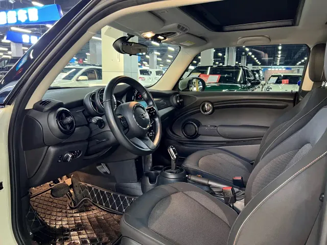 MINI Hatch — Фото автомобиля 9