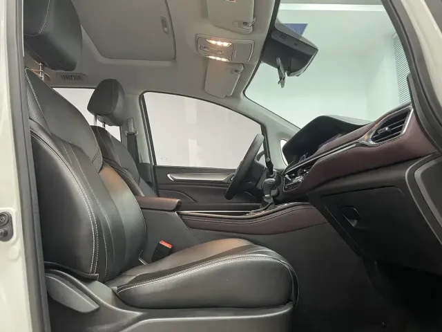 GAC Trumpchi M6 — Фото автомобиля 11