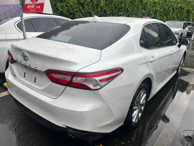 Toyota Camry — Фото автомобиля 12