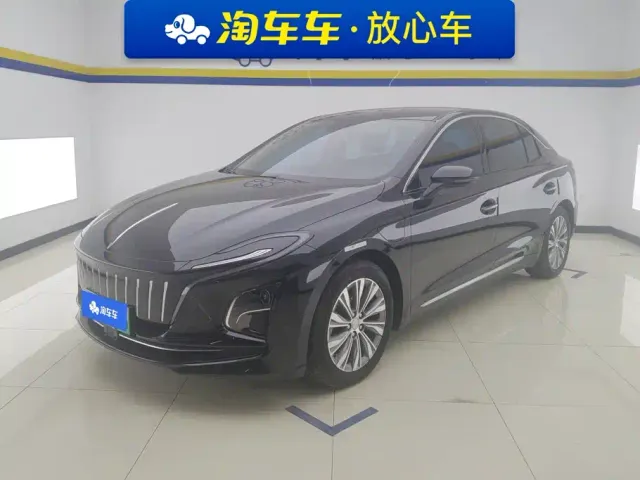 Фотография автомобиля — Hongqi E-QM5