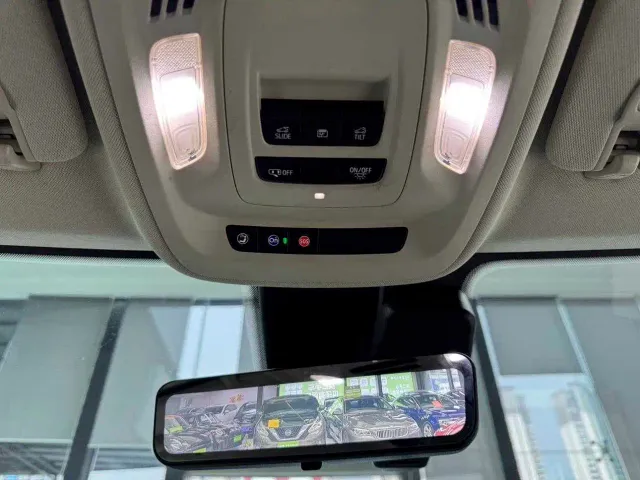 Buick Envision Plus — Фото автомобиля 17