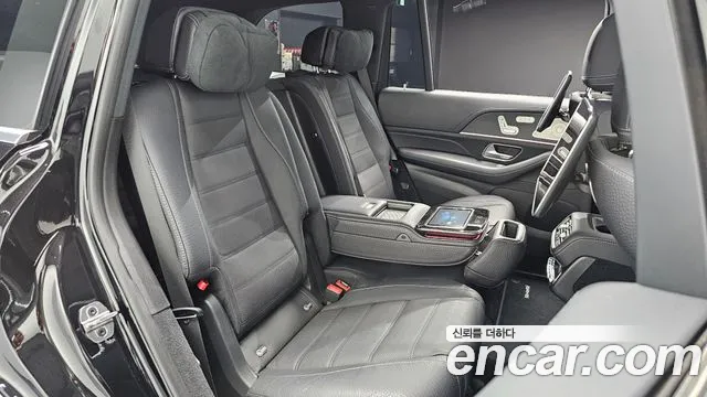 Mercedes-Benz GLS-Class — Фото автомобиля 11