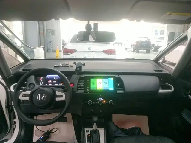 Honda Fit — Фото автомобиля 9