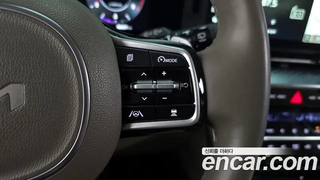 Kia Canival Carnival 4 поколение Бензин 7 мест Hi-Limousine — Фото автомобиля 16