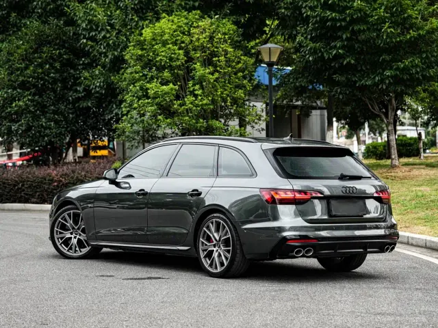 Audi S4 — Фото автомобиля 4