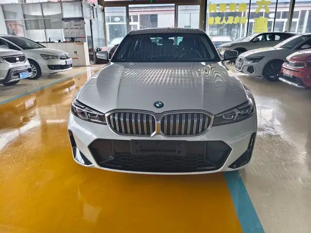 BMW 3 Series — Фото автомобиля 2