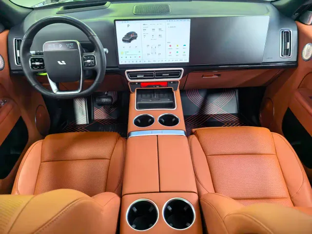 Li Auto L8 — Фото автомобиля 8