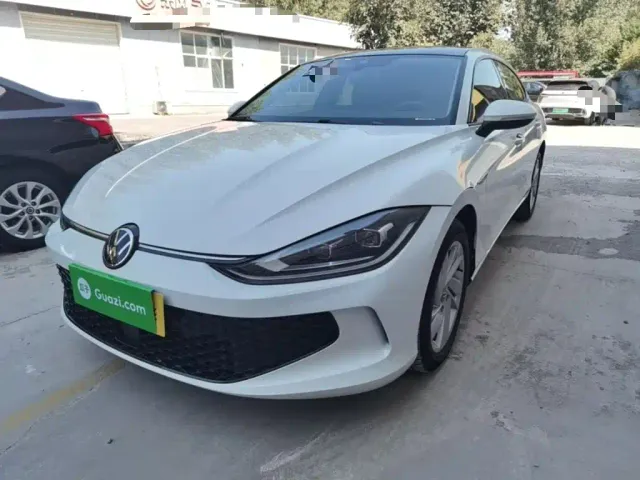 Фотография автомобиля — Volkswagen Lamando