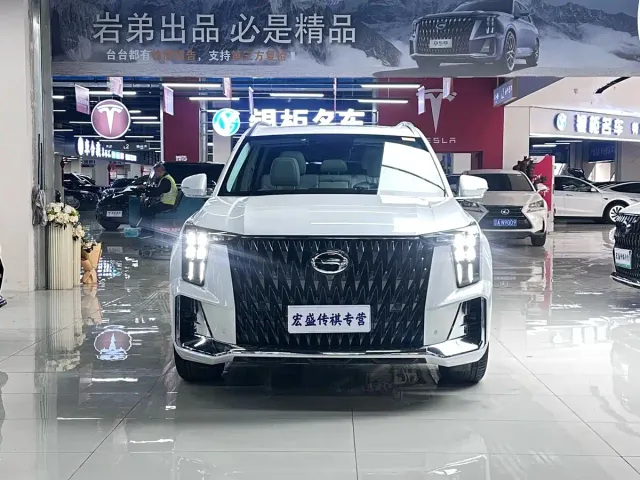 GAC Trumpchi GS8 — Фото автомобиля 3