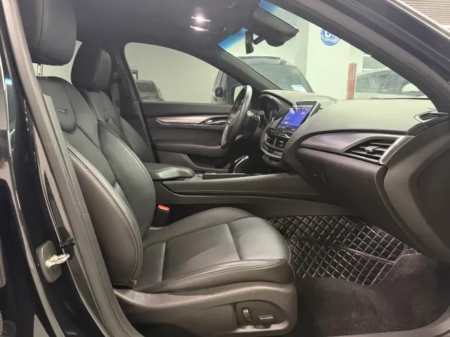 Cadillac CT5 — Фото автомобиля 13