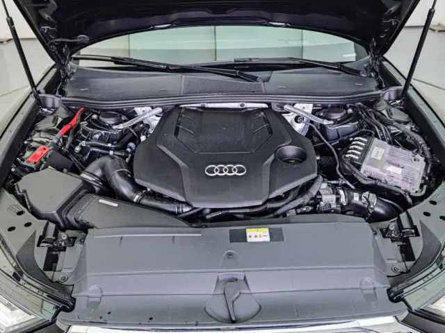 Audi A6L — Фото автомобиля 21