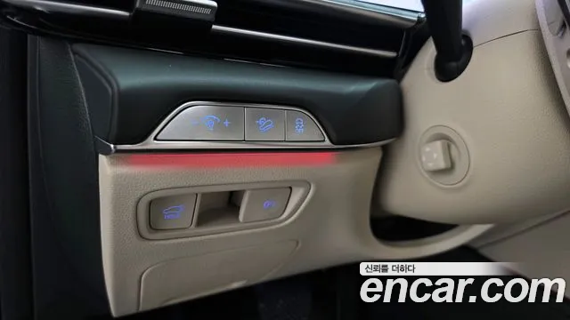 Genesis GV80 — Фото автомобиля 25