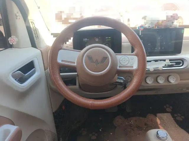 Wuling Hongguang Mini EV — Фото автомобиля 6